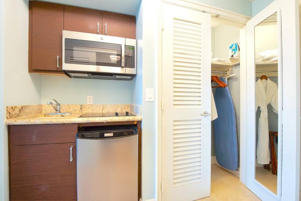 Stunning Studio Apartment Located At The Ritz Carlton-Key Biscayne マイアミ エクステリア 写真