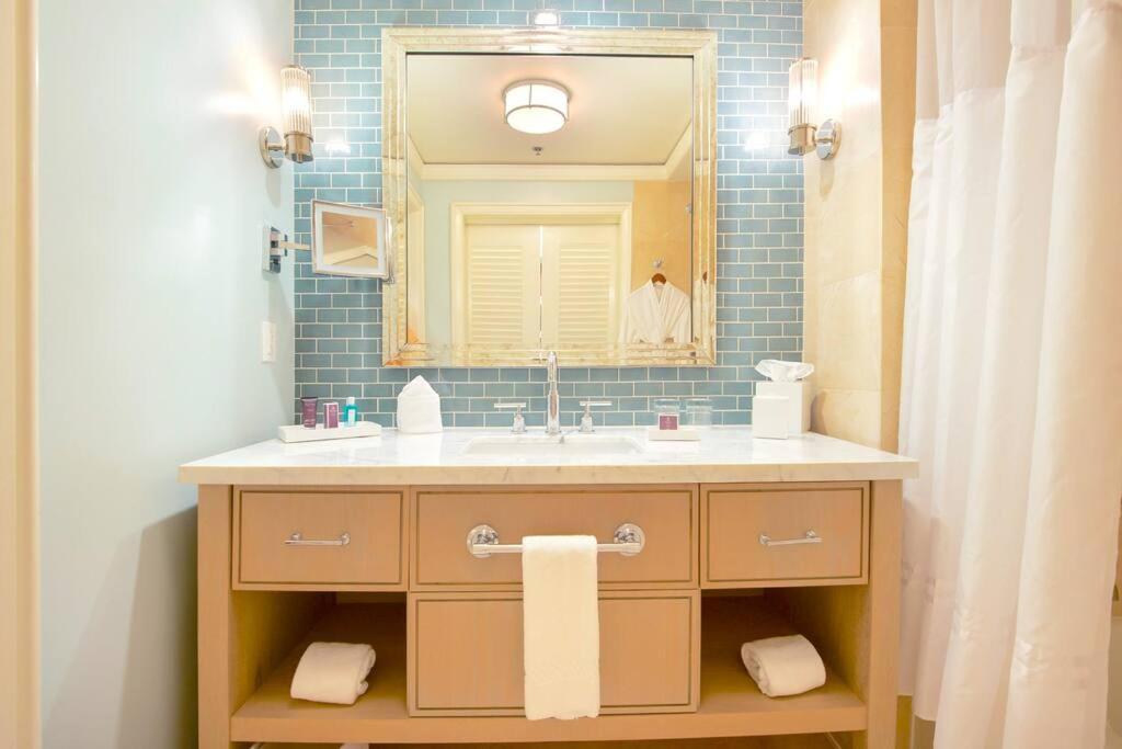 Stunning Studio Apartment Located At The Ritz Carlton-Key Biscayne マイアミ エクステリア 写真