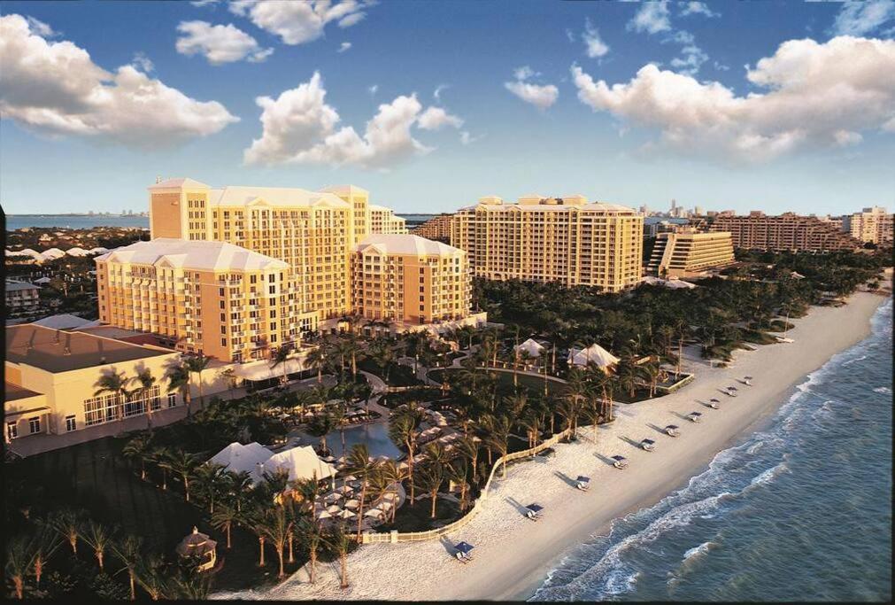 Stunning Studio Apartment Located At The Ritz Carlton-Key Biscayne マイアミ エクステリア 写真
